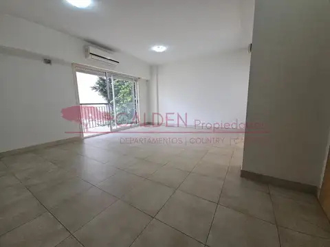 Departamento en Alquiler en Colegiales, $ 980.000
