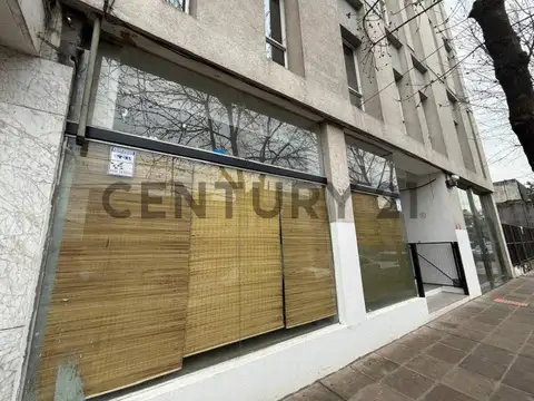 Venta de moderno Local comercial con renta, ideal inversor, Pilar centro!