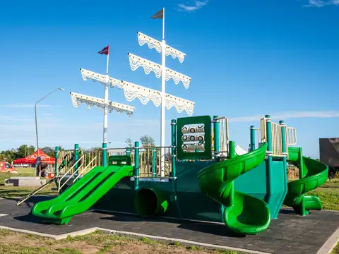 Terreno en Venta 30  mts Fondo