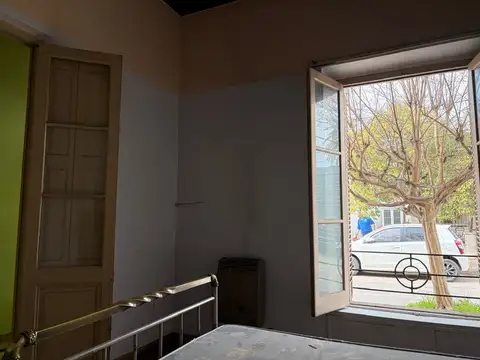 RESERVADA  Casa en Venta en El Centro de San Antonio de Areco. a Refaccionar