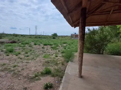 VENTA DE TERRENO CON QUINCHO- LAS COMPUERTAS