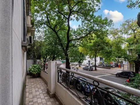 Av. Acoyte al 400
