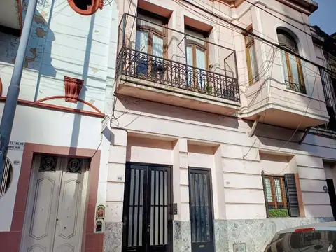 VENTA 3 AMBIENTES FLORES