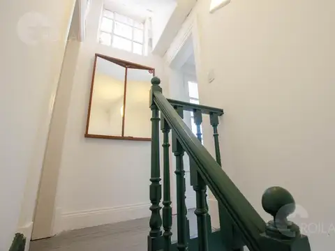 Venta PH Edif clasico 6 Amb Refaccionado con Balcón y Galería