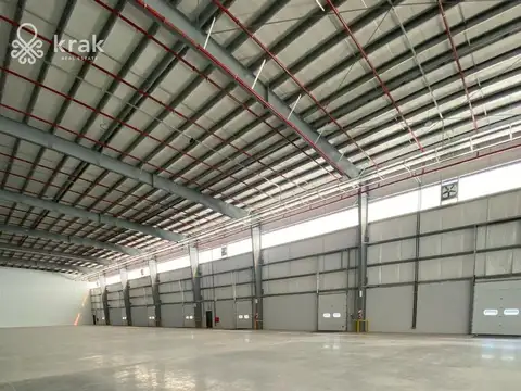 Nave Industrial de 12.160 m2 en predio cerrado, Pacheco.