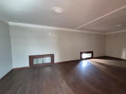 Local en Alquiler en Zona Centro, USD 2.200