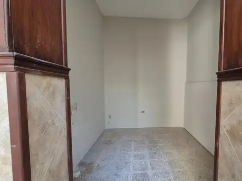 Local en Alquiler en Zona Centro, USD 2.200