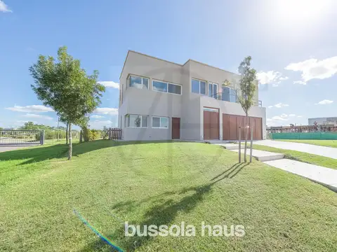Costas al 300 Puertos Escobar