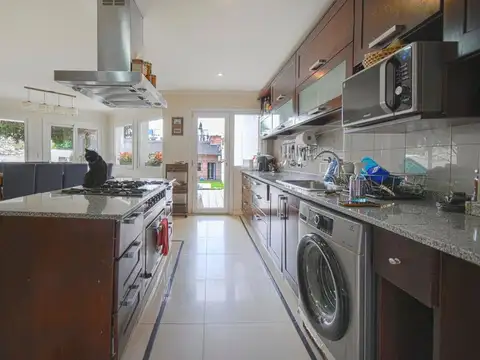 Venta Casa zona residencial de Haedo