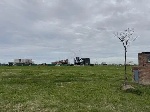Terreno en Venta 20  mts Frente