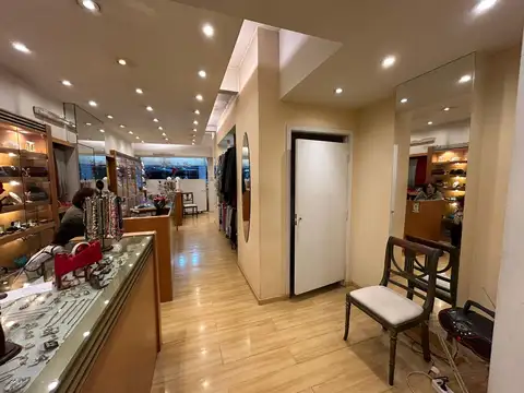 Local en Venta en Libertad y Arenales, Recoleta