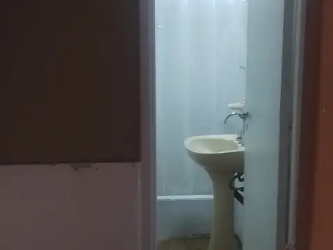 DEPARTAMENTO EN ALQUILER 2 AMBIENTES EN FLORES AL FRENTE