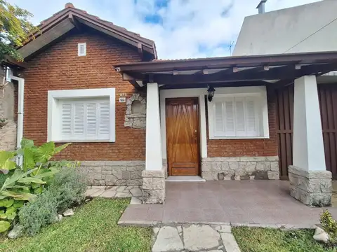 Depto Tipo Casa en Alquiler de 3 ambientes