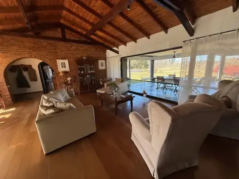 Casa en Venta en Las Praderas de Luján, USD 450.000