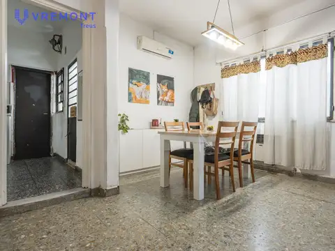 Depto Tipo Casa en Venta en Villa del Parque, USD 170.000