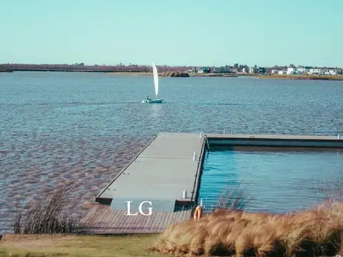 Puertos del Lago, Nativas