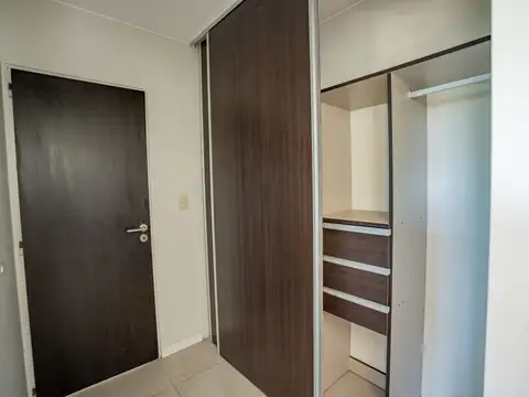 Avenida San Martín 1200, Piso 1