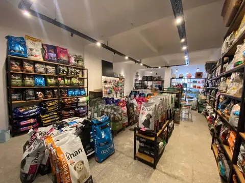 PET SHOP DE RENOMBRE EN VENTA