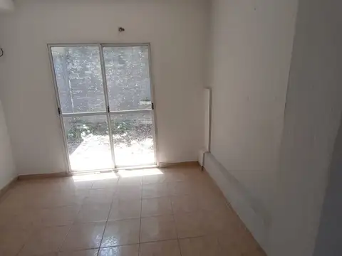 VENTA PH 3 AMBIENTES CASEROS EN 2 PLANTAS C/PATIO