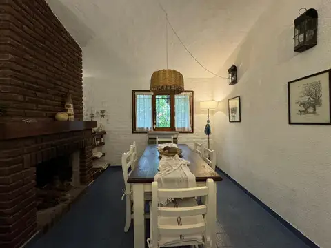 Casa en Alquiler con 1 cochera