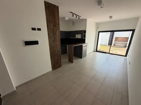 Duplex rincones de manantiales en alquiler frente plaza