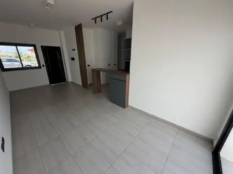 Depto Tipo Casa en Alquiler de 3 ambientes