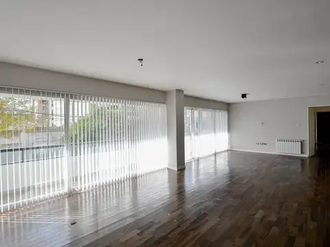 Departamento de 3 dormitorios en venta en La Plata