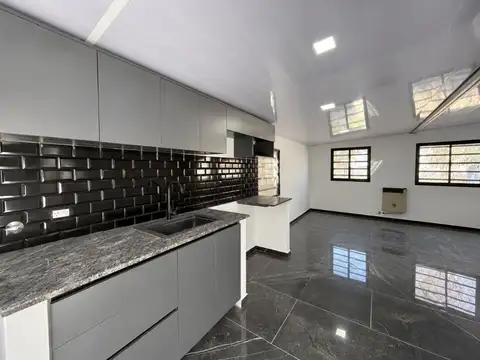 Calle 61 entre 150 y 151 2700