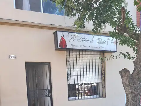 LOCAL AL FRENTE - 4,50x14- CON BAÑO INSTALADO