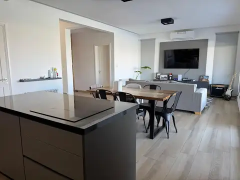 Casa 5 ambientes con 2 baños