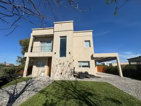 Casa en Venta en Pilar del Este - Santa Emilia, USD 220.000