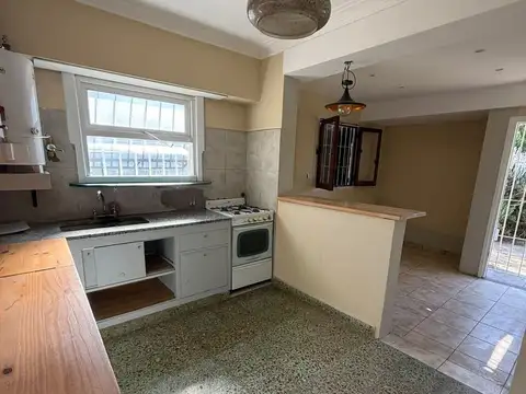 Casa en Alquiler con 1 cochera