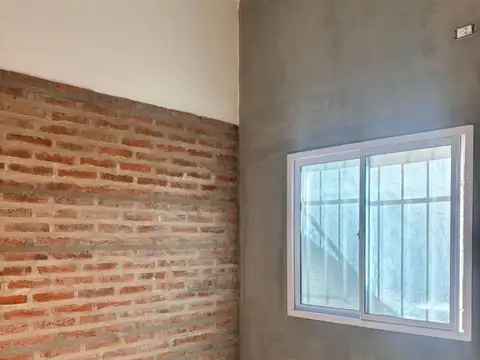 Depto Tipo Casa en Alquiler en Temperley, $ 420.000