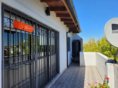 VENTA PH 4 AMB SIN EXPENSAS RECICLADO CON TERRAZA QUINCHO Y PARRILLA EN AVELLANEDA