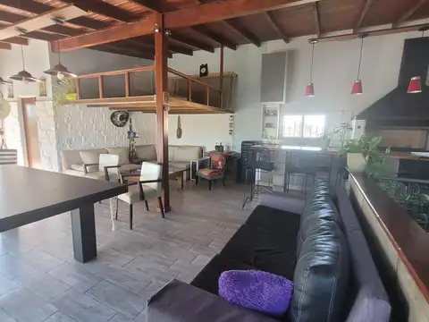 Depto Tipo Casa en Venta en Gerli, USD 140.000