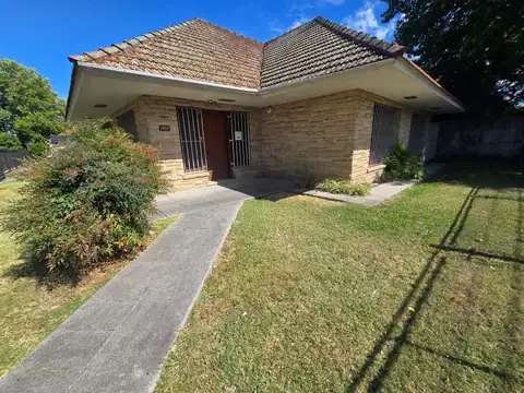 Casa en Venta en Burzaco, USD 260.000