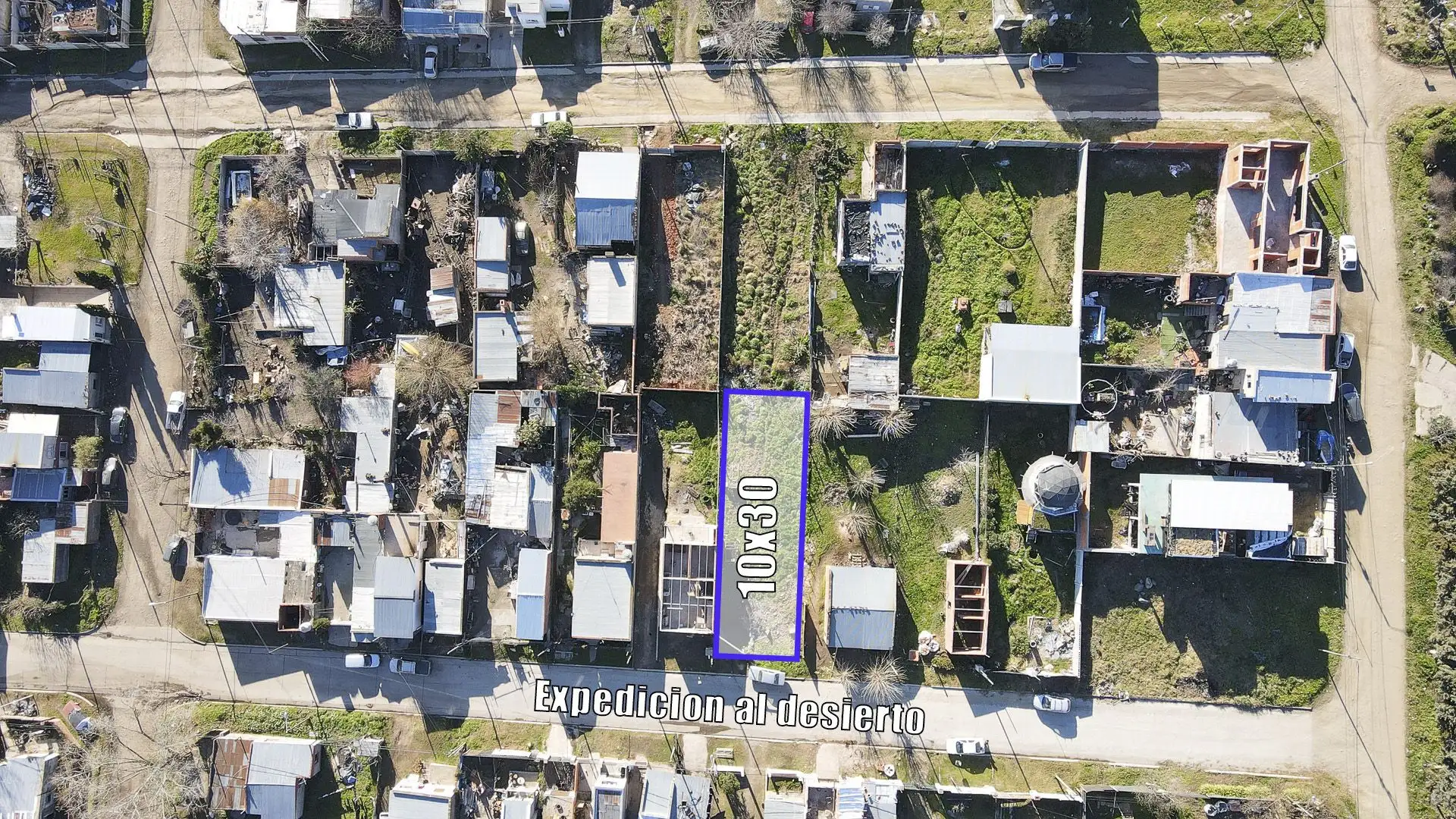 Lote 300m² en Barrio Las Tunitas, todos los servicios
