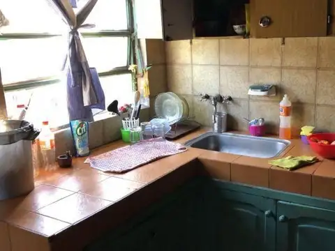 Casa 3 ambientes con 1 baño