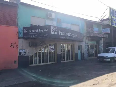 CASA IDEAL 2 FAMILIAS + LOCAL