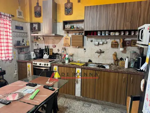 Venta Casa 4 ambientes Quintana 1700 jardin fondo