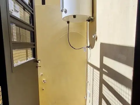 Depto Tipo Casa en Alquiler en Caseros, $ 410.000