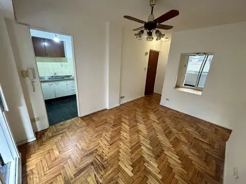 Departamento en Alquiler en Almagro, $ 890.000