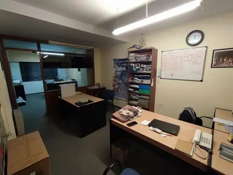 Oficina 2 ambientes con 1 baño