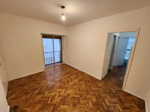 French 3000, Piso 7