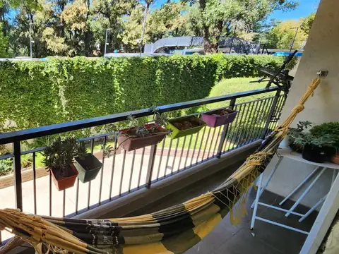 Venta Departamento en Avenida Centenario 1941 Torres de Beccar 3 ambientes con cochera  