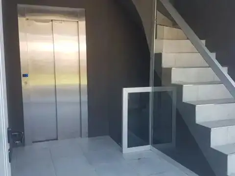 Del Dorado 1228 100, Piso 2