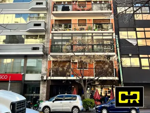 Departamento de 3 ambientes a media cuadra de la Av. Rivadavia.
