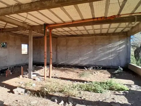 Locales y departamentos en construcción en Toay