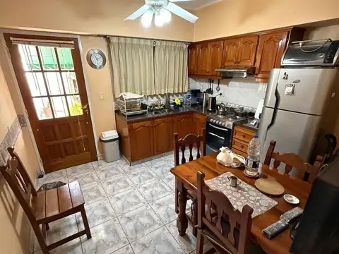 Depto Tipo Casa en Venta en Ramos Mejia, USD 140.000