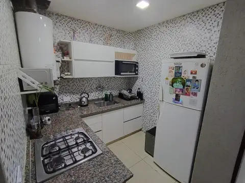 Depto Tipo Casa en Venta en Abasto, USD 57.000